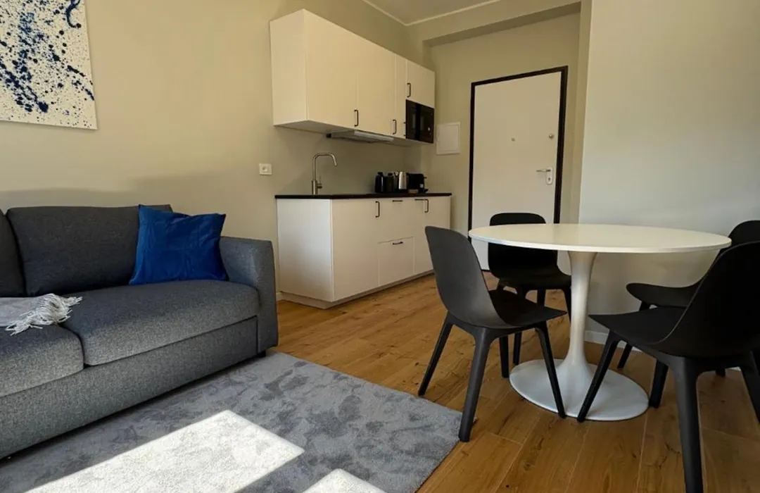 Conte home in Milan-1